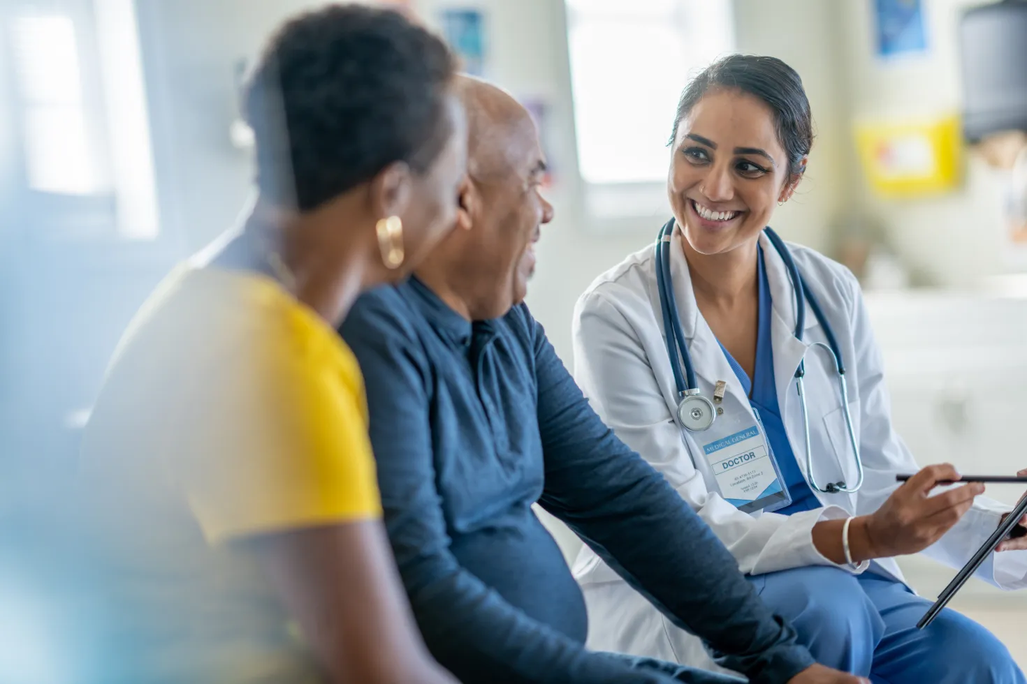 3 people in a hospital 