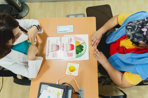 Doctor and patient in a hospital in Mexico