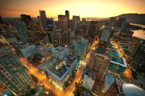City by night - Photo by Magnus Larsson Attribution-ShareAlike 2.0 Generic (CC BY-SA 2.0)