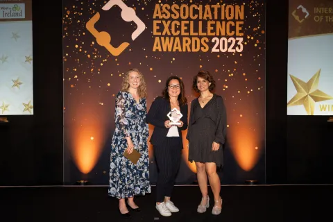 UICC receives the "International Association of the Year" award at the Association Excellence Awards