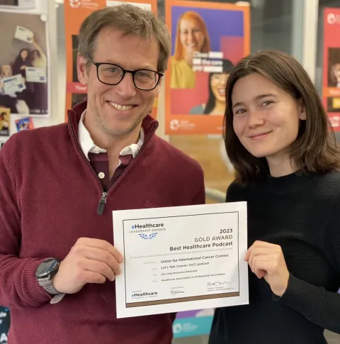 Eric Grant and Alex La Guardia with their eHealthcare award for best health podcast