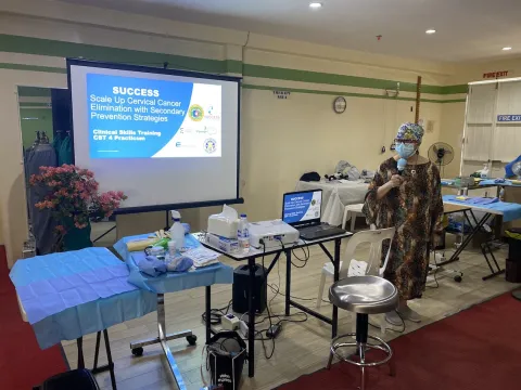 Presentation at a care centre in the Philippines of the SUCCESS project and secondary cervical cancer prevention Presentation at a care centre in the Philippines of the SUCCESS project and secondary cervical cancer prevention