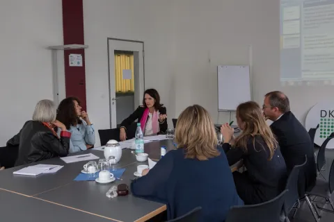 Participants discuss quality of healthcare at the 1st participants of the ERTM